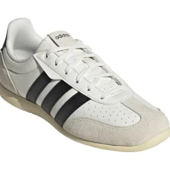 adidas - Women's Barreda Lo - Sneaker^ Sneaker