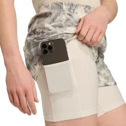 adidas - Women's Own The Run Spray Dye 2in1 Short - Laufshorts