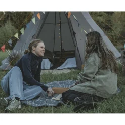 - Rands Tipi - Gruppenzelt><noscript><img width=