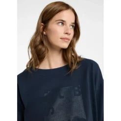 - Women's Fea - Pullover><noscript><img width=