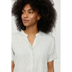 - Women's Printed V-Neck Blouse - Bluse><noscript><img width=