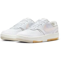 Nike - Women's Gamma Force Shoes - Sneaker