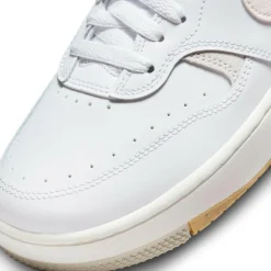 Nike - Women's Gamma Force Shoes - Sneaker